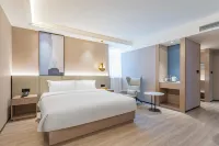 Starway Hotel (Changji Dongfang Plaza)