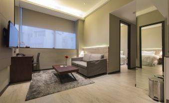 Louis Kienne Serviced Residences