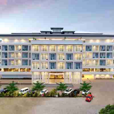 The Sentra Manado Hotel Exterior