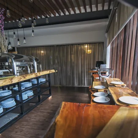 Lot 10 Boutique Hotel