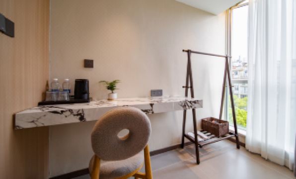 Galaxy Star Fashion Hotel (Taizhou Jiaojiang East Business District)