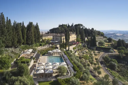 Castiglion del Bosco, A Rosewood Hotel Hotels in Montalcino
