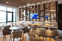 Holiday Inn Express Kaiserslautern Hotels near Vogelweh Chapel
