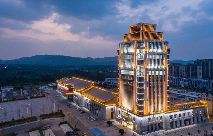 Xi'an Hotel (Weinan Bus Station)