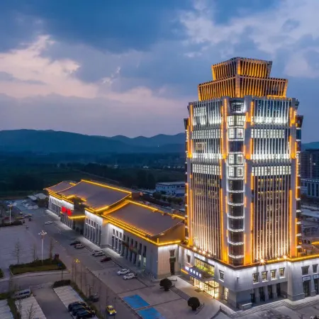 Xi'an Hotel (Weinan Bus Station)