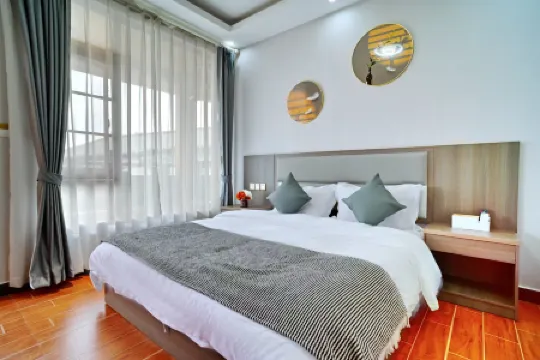 Tingfeng Courtyard Inn