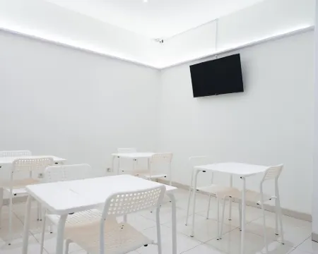 Bobopod Alun-Alun, Bandung Hotels in Regol