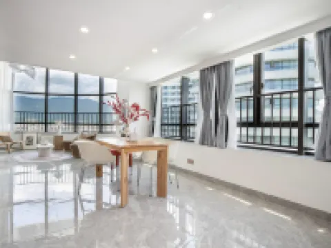 Zhaoqing · Starisland  Starisland Family Lakeview Hotel (Qixingyan East Gate Square Branch) Hotel di Zhaoqing