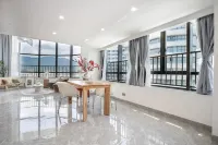 Zhaoqing · Starisland  Starisland Family Lakeview Hotel (Qixingyan East Gate Square Branch)