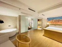 Vienna International Hotel (Xiapu Sansha Seaview) Hotels near Huazhu Sunrise No. 1 Viewing Point