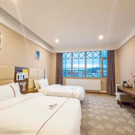 Crown Boutique Hotel