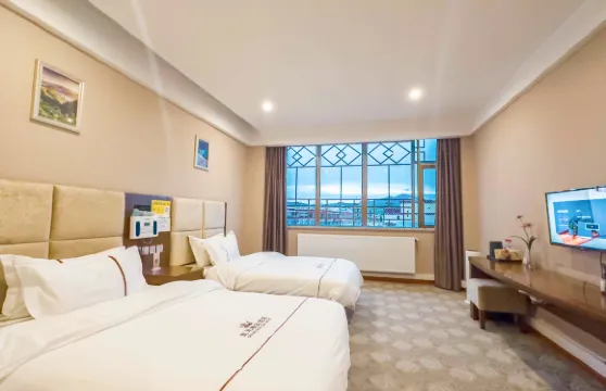 色達皇冠精品酒店