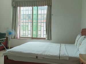 Huayue Apartment