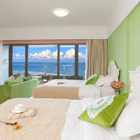 Selection. Seaview Apartment (Hailing Island Poly Shili Yintan Branch)