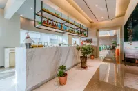 Zhanghe Hotel (Hohhot Railway Station Hailiang Square)