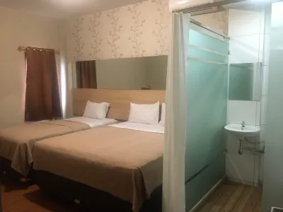 Royal Guesthouse Bandar Lampung Hotel dekat Taman Wisata Alam & Cottage Wira Garden
