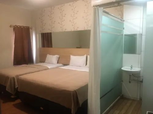 Royal Guesthouse Bandar Lampung Hotels in Kupang Kota
