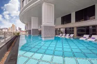 Valia Bangkok Sukhumvit 24 by Kingston Hotels - 5 Yıldız