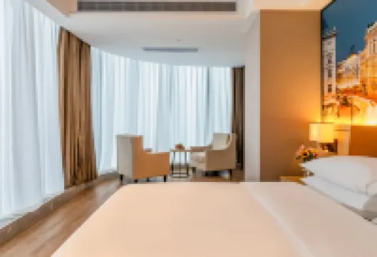 Vienna International Hotel (Xiangyang Minfa Square Fanyue Center Branch)