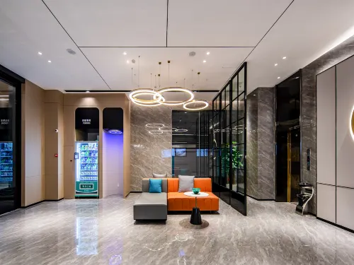 City luxury hotel