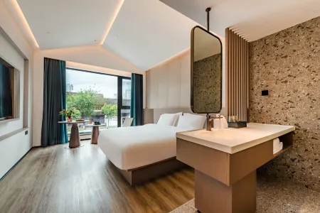 Hangzhou West Lake Hefangjie Banland Hotel