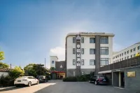 Yishen Boutique Hotel (Safari Park) Hotels near Shanghai Wild Animal Park