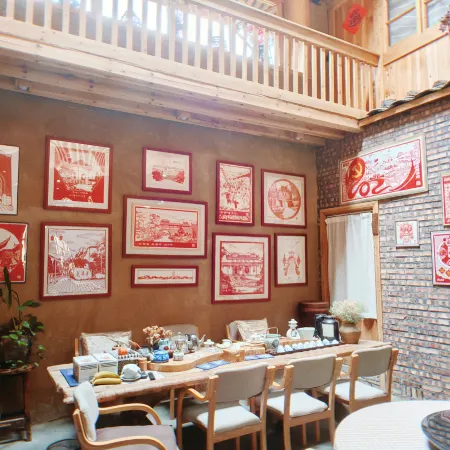 Xiazhai Gate Homestay (Longtan Village)