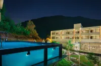 Mushan Tingxue · Wenquan Homestay (Kangding) - Swimmingpools