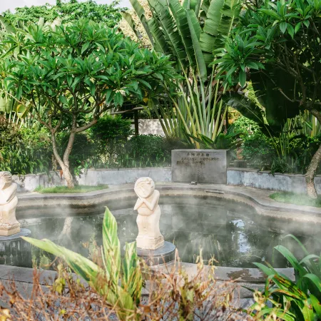 Yushuigu Hot Spring Hotel