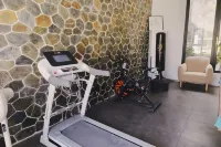 Hengdian Manduo Huaqi Meishu (Hengdian World Studios Pedestrian Street Store) - Gym