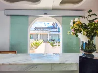 The Ancient City with Wind and Snow of Floral Island