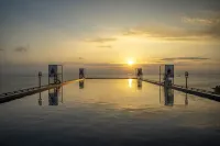 Shantou Beishanwan Sea Legend Hotel - Infinity Pools