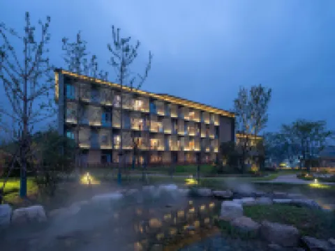 Wugongshan Maison New Century Resort Hotel Hotels in Luxi