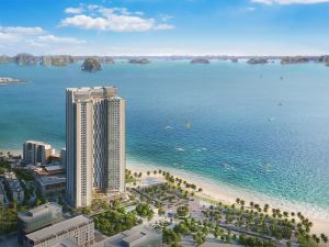 A La Carte Ha Long Bay Residence