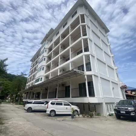 Kata Place Hotel Отели рядом с достопримечательностью «Большой Будда»