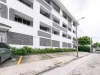 Ruan Plaisoi Apartment Hotels near Bang Khae