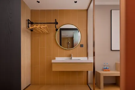 Yagu Landis Hotel (Foshan Creative Industry Park Wangfujing Ziweigang Branch)