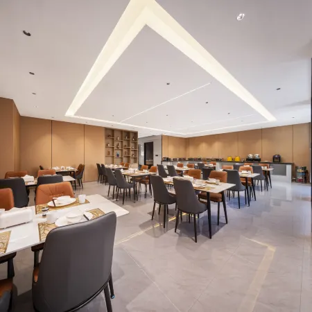 Wuyi Jinyue Hotel (Hushan Square Branch, Wenquan Road)