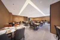 Wuyi Jinyue Hotel (Hushan Square Branch, Wenquan Road)