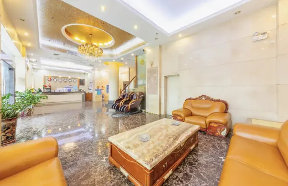 廣州至尊賓館（鍾崗地鐵站）