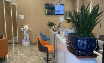 Renhuai Keton Express Hotel (Jiudu Fangyuan Shopping Plaza)