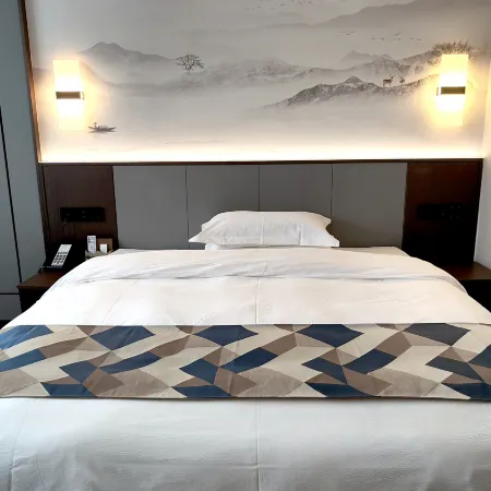 Taihe Jinghu Hotel