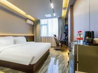 Binzhou Xingdong E-sports Hotel فنادق في مديرية بين