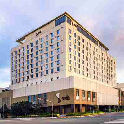 Seda Manila Bay near Ayala Malls Hotel Exterior