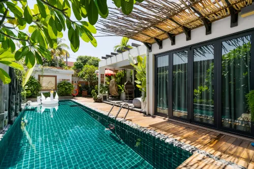 The Kembali Luxury Villa - Melaka 5 Bedroom Hotels in Melaka Tengah