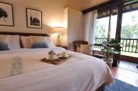Ijen Resort and Villas - The Hidden Paradise - balcón