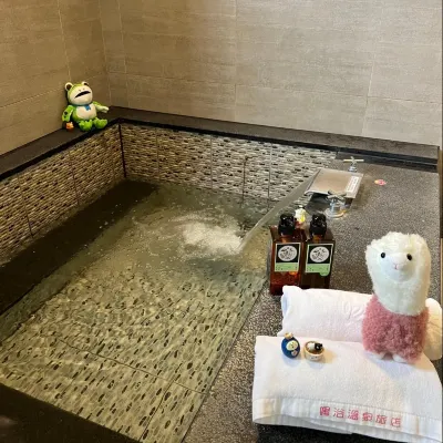 宜蘭偶浴礁溪溫泉旅店 五峰池瀑布（Wufengchi Waterfall）附近的飯店