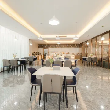 Unitour Hotel (Hechi Du'an Bus Terminal)