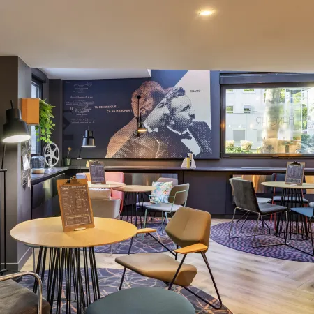 Hôtel Mercure Lyon Centre Lumière Отели рядом с достопримечательностью «08. Дом Танца»