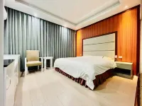 Jianshi Longxi Business Hotel